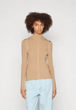 Boss Frescia - Trui - Medium Beige 10 Boss Frescia - Trui - Medium Beige -Tamaris Verkoopwinkel 05b8917efa96478f93a2a3e40e46906a scaled