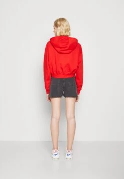 Nike Sportswear Club Crop - Sweater - University Red/White -Tamaris Verkoopwinkel 13665c9f2ef74e19a2fda3c66ee20f07