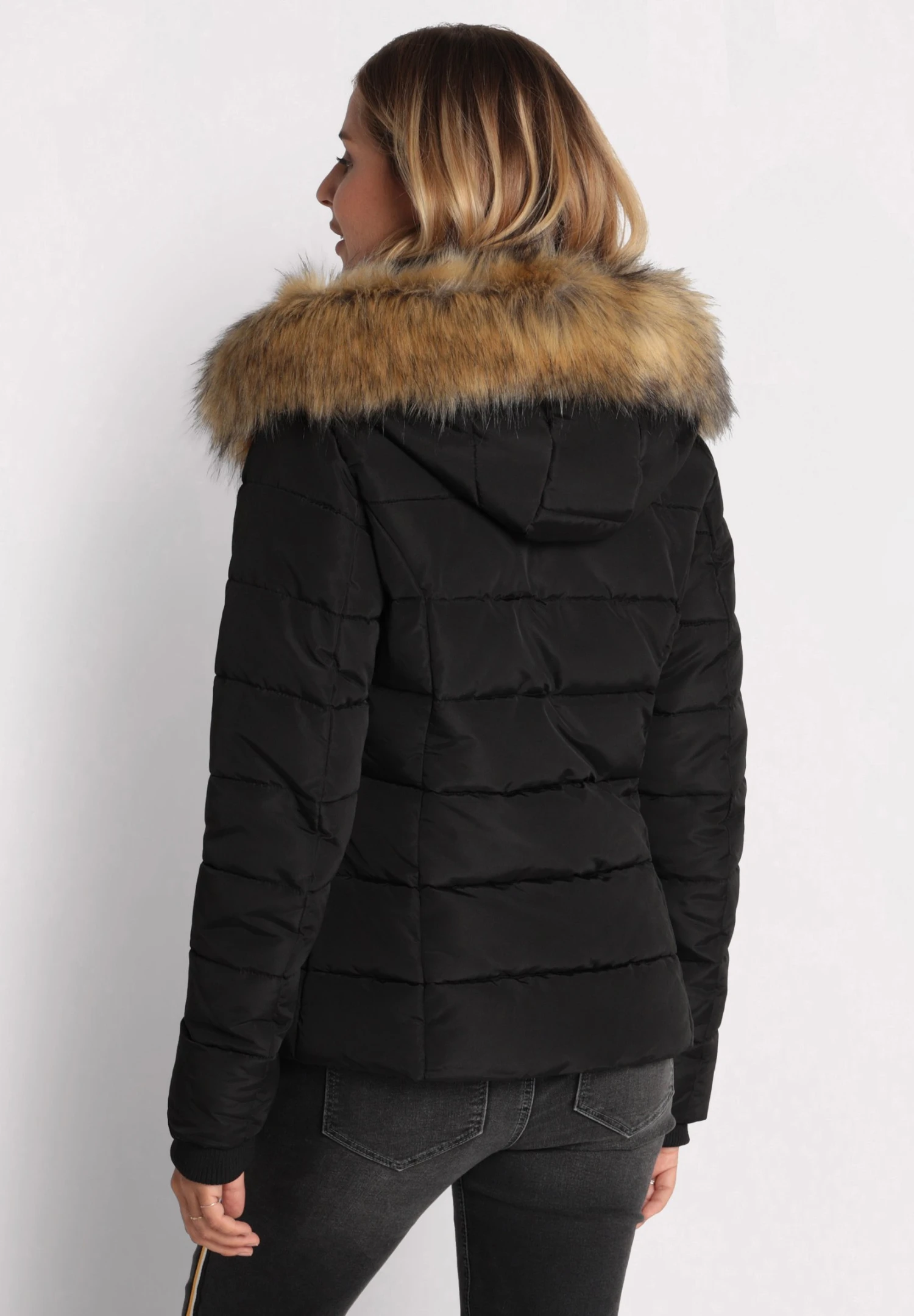 Taillierte Daunenjacke Mit Kapuze - Winterjas - Noir 4 Taillierte Daunenjacke Mit Kapuze - Winterjas - Noir - Afbeelding 4