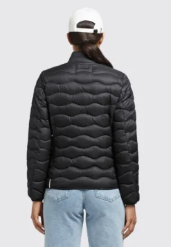 Khujo Eleni - Jas - Schwarz -Tamaris Verkoopwinkel 2324b48c372f473db08b235fd7156f18 scaled