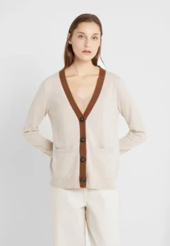 Classic Cardigan - Vest - Oatmeal/Deep Camel