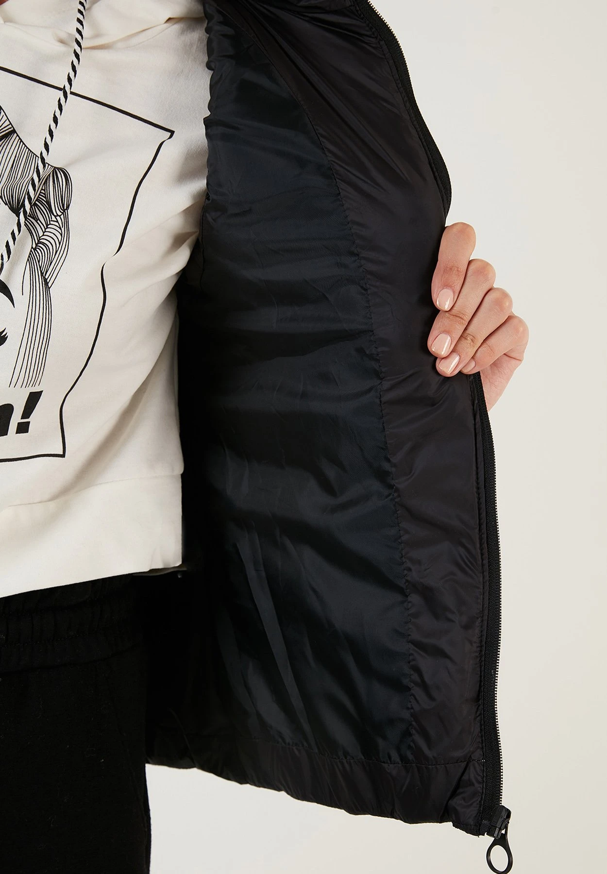 LELA Regular Fit - Bodywarmer - Black 6 LELA Regular Fit - Bodywarmer - Black - Afbeelding 6