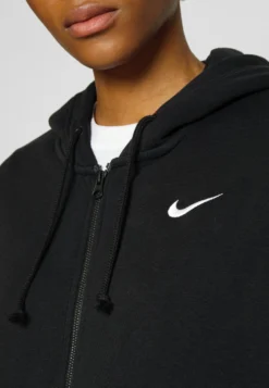 Nike Sportswear Over Over Sized - Sweater Met Rits - Black -Tamaris Verkoopwinkel 324aa27650a440148bf5ef404a55576f scaled
