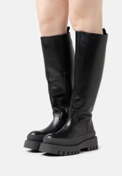 Tamaris Plateaulaarzen - Black