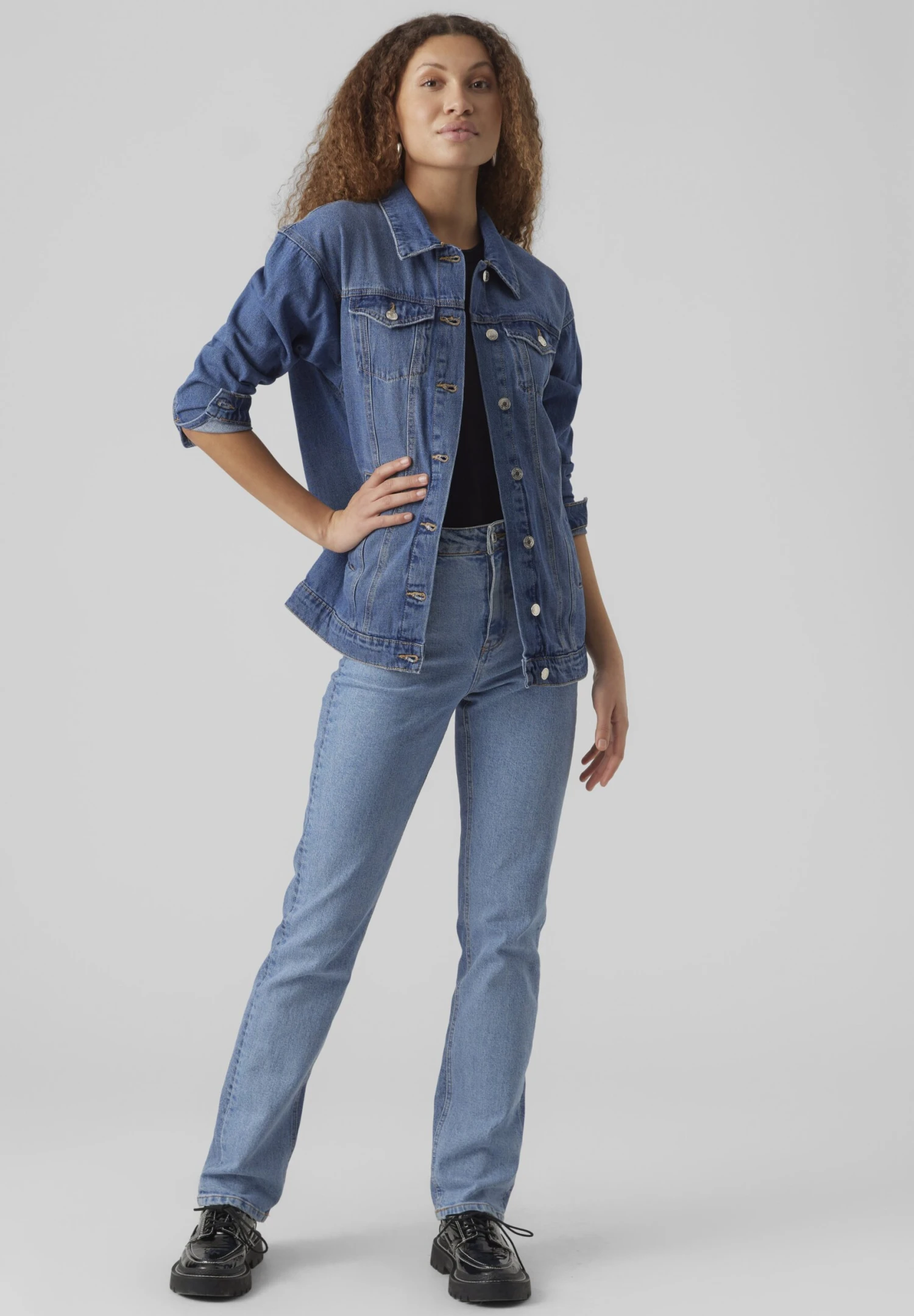 Vero Moda Vmolivia Jacket - Spijkerjas - Medium Blue Denim 2 Vero Moda Vmolivia Jacket - Spijkerjas - Medium Blue Denim - Afbeelding 2