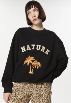 Twist Oversized Slogan Embroidered - Sweater - Black