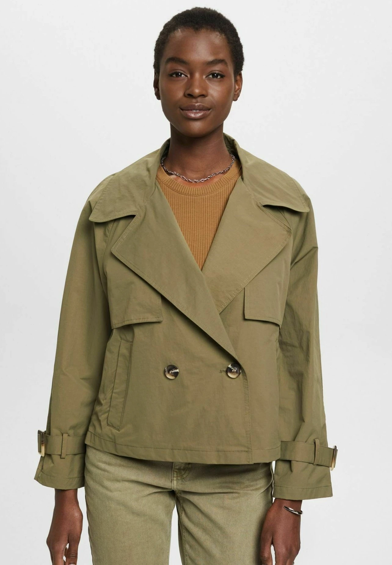 ESPRIT Zweireihiger - Lichte Jas - Khaki Green 1 ESPRIT Zweireihiger - Lichte Jas - Khaki Green