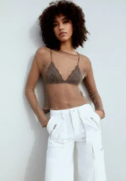 PULL & BEAR Open- Trui - Ochre -Tamaris Verkoopwinkel 750fdb390cae457aab13617641684438 scaled