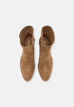 Alpe Alba - Korte Laarzen - Cognac -Tamaris Verkoopwinkel 7ab92f1901d948a992842768dd0b460d scaled
