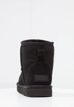 Ugg Classic Mini - Korte Laarzen - Black -Tamaris Verkoopwinkel 7c7e7382554e433aae7c9c33349d0382