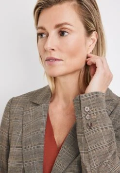 Gerry Weber Langarm Gefüttert Fein Karierter Mit R - Blazer - Sand Schwarz Lava Karo 8 Gerry Weber Langarm Gefüttert Fein Karierter Mit R - Blazer - Sand Schwarz Lava Karo -Tamaris Verkoopwinkel 80d97352f5b149a68a642a8e1d2dd07e
