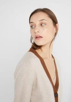 Classic Cardigan - Vest - Oatmeal/Deep Camel -Tamaris Verkoopwinkel 8a969623c8b646749a0a77d1104ab078