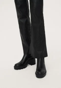 Kazar Ever - Enkellaarsjes Met Plateauzool - Black