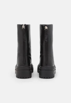 Margot Zip Boot - Plateaulaarzen - Black -Tamaris Verkoopwinkel 8ddd2f17885d40e1bb24ffabd16e861a scaled