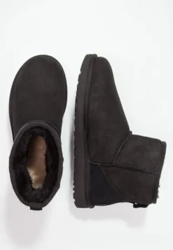 Ugg Classic Mini - Korte Laarzen - Black -Tamaris Verkoopwinkel 950ad258a20844d78daab006c852955d