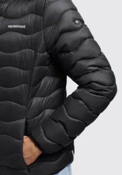 Khujo Eleni - Jas - Schwarz -Tamaris Verkoopwinkel a4c5b061735e42cfb8a1f1ebb39f041d scaled