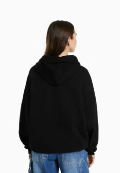 BERSHKA Printed - Hoodie - Black 8 BERSHKA Printed - Hoodie - Black -Tamaris Verkoopwinkel b9ccdd24f42543ce88b140eee7bb353f