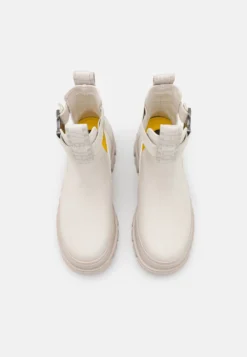 Buffalo Aspha Coa - Korte Laarzen - Offwhite -Tamaris Verkoopwinkel b9f5989e02244f8eaef45a937f38164e scaled