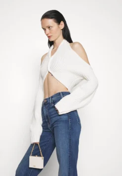Cult Gaia Elyse Top - Trui - Off White 16 Cult Gaia Elyse Top - Trui - Off White -Tamaris Verkoopwinkel c90a2249501b4ac282f384948da1aaad scaled