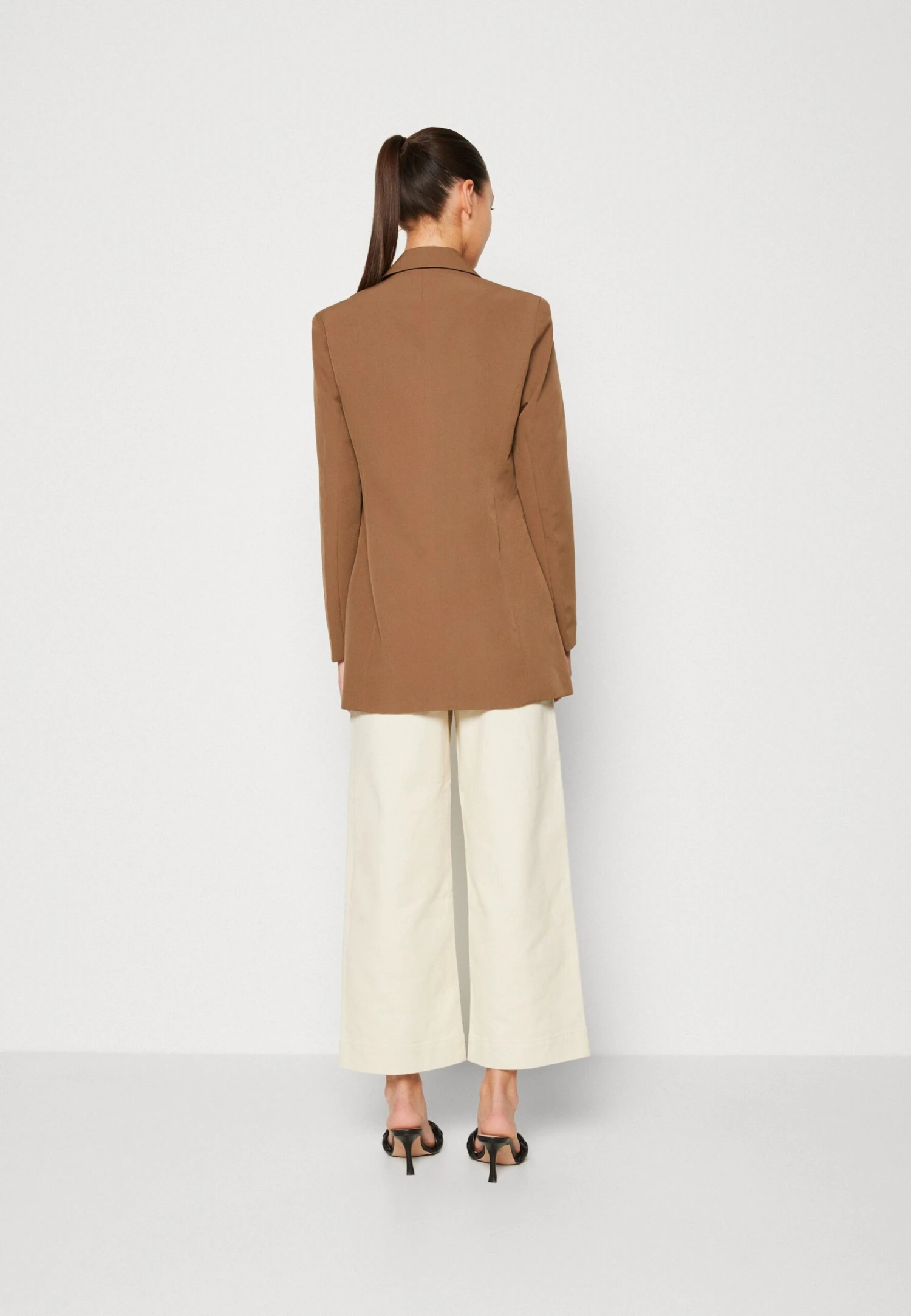 ONLY Onlmaia Long Cc Tlr - Blazer - Cub 3 ONLY Onlmaia Long Cc Tlr - Blazer - Cub - Afbeelding 3