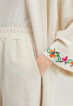 Embroidered Set - Broek - Beige -Tamaris Verkoopwinkel d201d7181bb0463280d616a896c7e34e