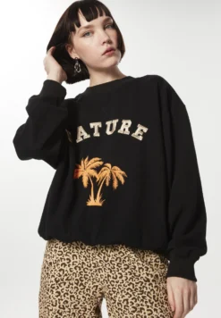 Twist Oversized Slogan Embroidered - Sweater - Black -Tamaris Verkoopwinkel d21cb6b9bddb49cea81eaa116a7613d3 scaled