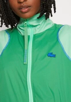 Lacoste Retro Windbreaker - Lichte Jas - Liamone/Tarragon 11 Lacoste Retro Windbreaker - Lichte Jas - Liamone/Tarragon -Tamaris Verkoopwinkel d5a4cc29b9774d5a8d1bdd4a70396a70
