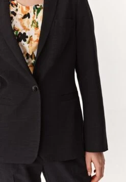 Amalfina - Halflange Jas - Black -Tamaris Verkoopwinkel d8ab62f0e3534533ac6d8c03f6ac0489