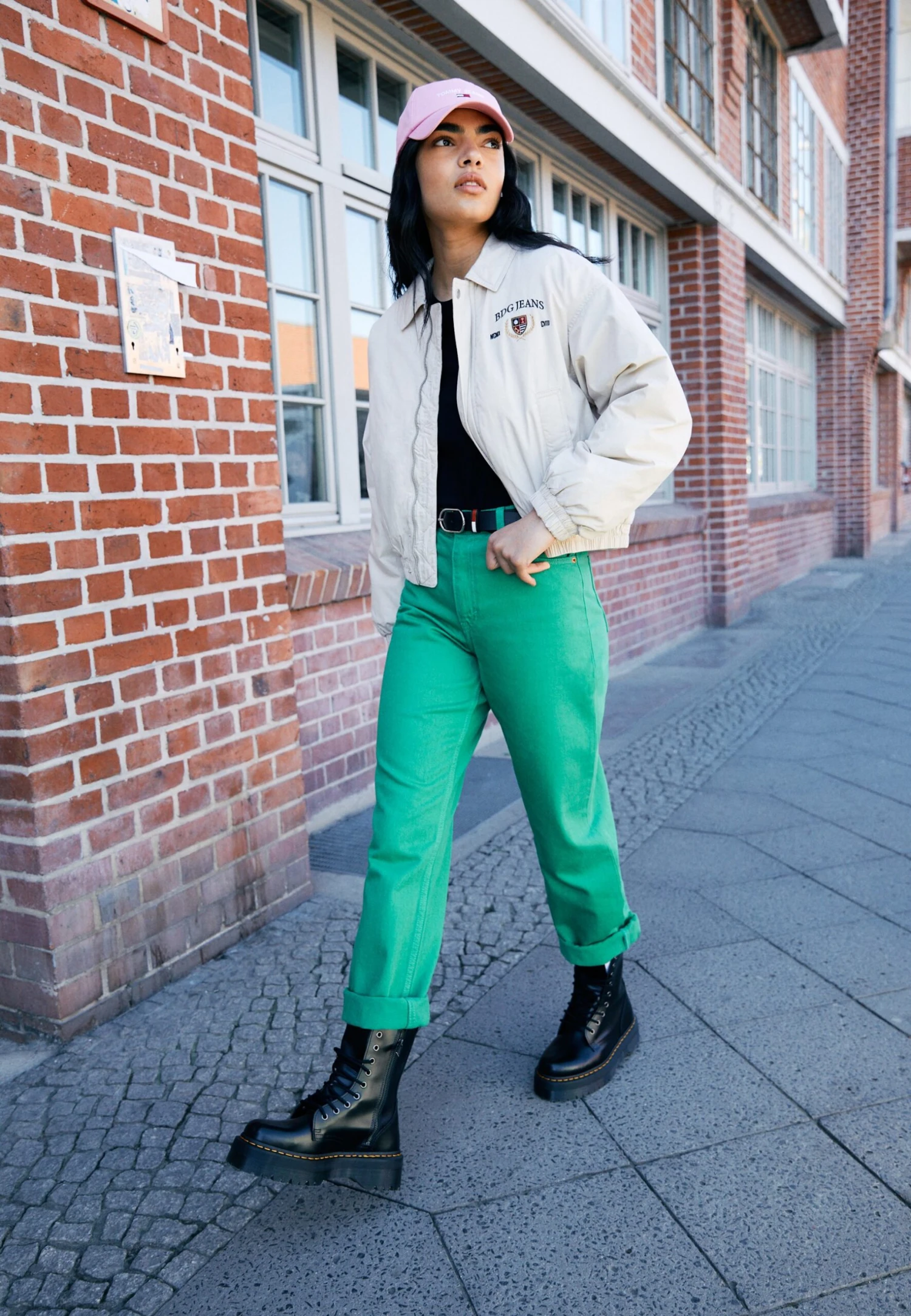 Dr. Martens Jadon Hi - Enkellaarsjes Met Plateauzool - Black 4 Dr. Martens Jadon Hi - Enkellaarsjes Met Plateauzool - Black - Afbeelding 4