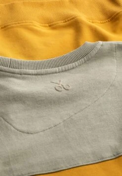 Horizon - Sweater - Sulphur -Tamaris Verkoopwinkel e202841fa7a544398dad197f2f5ffa27