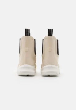 ILSE JACOBSEN Regenlaarzen - Milk Creme -Tamaris Verkoopwinkel ea3384a5c7844b6ba03f93c4c66690eb scaled