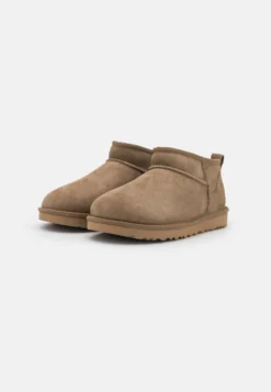 Ugg Korte Laarzen - Marrone 10 Ugg Korte Laarzen - Marrone -Tamaris Verkoopwinkel eb7d42414b394181ae85b6f4f39bc53d scaled