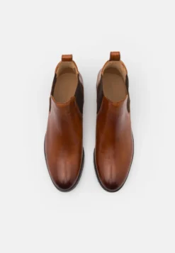 MELVIN & HAMILTON Sally 25 - Korte Laarzen - Crust Wood -Tamaris Verkoopwinkel f3fb6cff06334655bf54a03cfb566f12 scaled